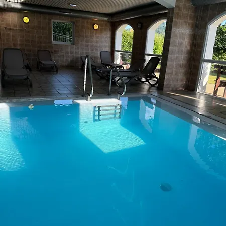 شقة Waldglueck Mit Pool & Sauna